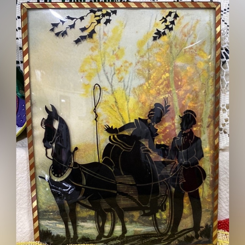 Vintage 1940s Silhouette reverse painted Convex bubble Glass couple & coach 6x8"